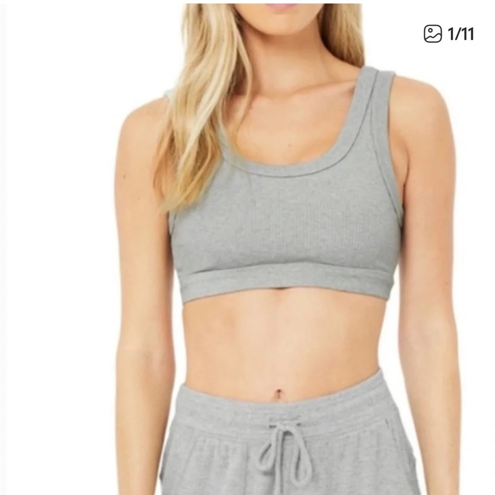 ALO Yoga Wellness Bra Ribbed Wide Thick Strap Stretch Workout Lounge Grey Medium